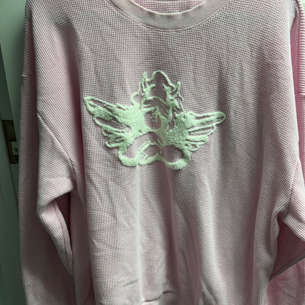 BOYS LIE 
Light Pink Waffle Knit with Angel Design
M/L
EUC